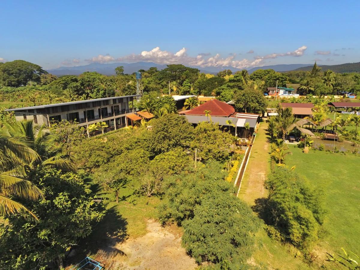 Le Cocotier Hotel Ban Cho Lae Exterior photo
